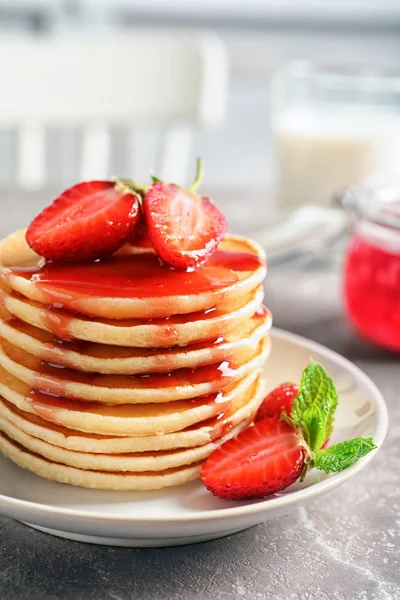 Plate Pancakes Berries Table Closeup — Stock Photo, Image