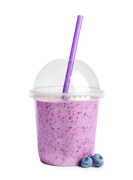 Νόστιμο Βακκινίων Smoothie Πλαστικό Κύπελλο Λευκό Φόντο — Φωτογραφία Αρχείου