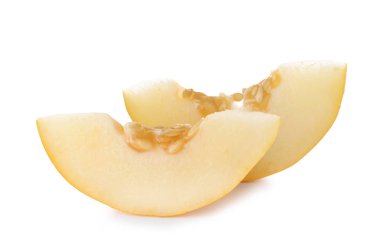 Beyaz zemin üzerine lezzetli Olgun kavun dilimleri