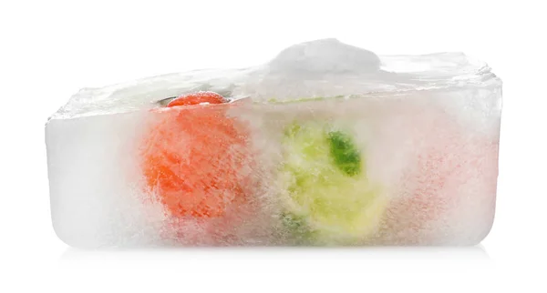 Verduras Frescas Congeladas Cubitos Hielo Sobre Fondo Blanco — Foto de Stock