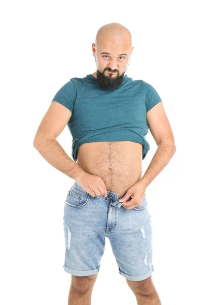 Retrato Del Hombre Con Sobrepeso Pantalones Cortos Pequeños Sobre Fondo —  Fotos de Stock