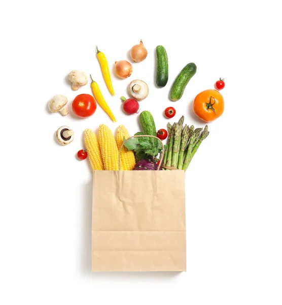 Composición Plana Con Verduras Frescas Sobre Fondo Blanco —  Fotos de Stock