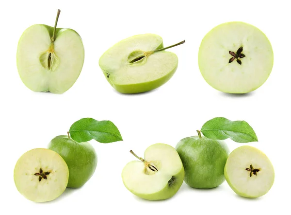 Set Con Deliciosas Manzanas Verdes Cortadas Sobre Fondo Blanco — Foto de Stock