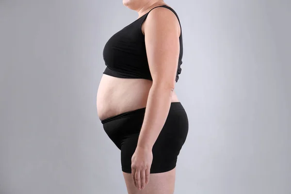 Fat Woman Grey Background Closeup Weight Loss — Stock Photo, Image