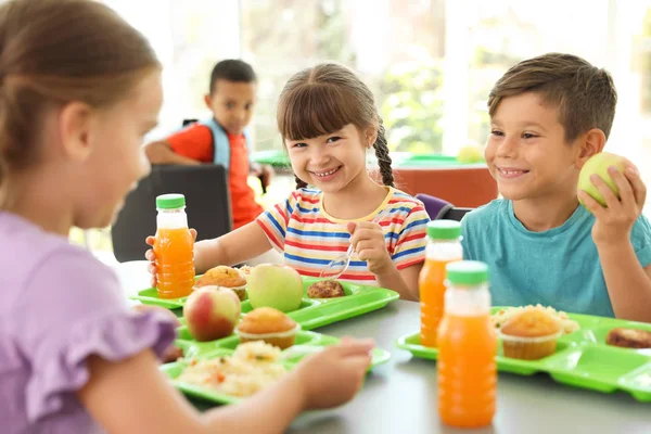 Children Sitting Table Eating Healthy Food Break School — Stock Photo, Image