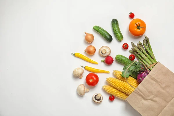 Composición Plana Con Verduras Frescas Espacio Para Texto Sobre Fondo —  Fotos de Stock