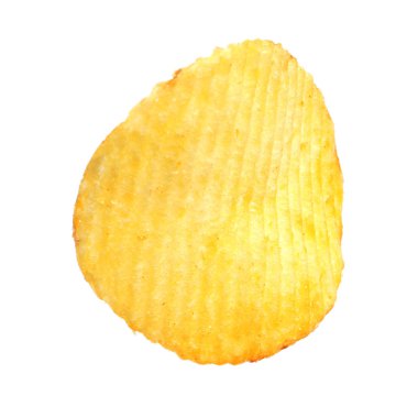 Beyaz zemin üzerine lezzetli ridged patates cipsi