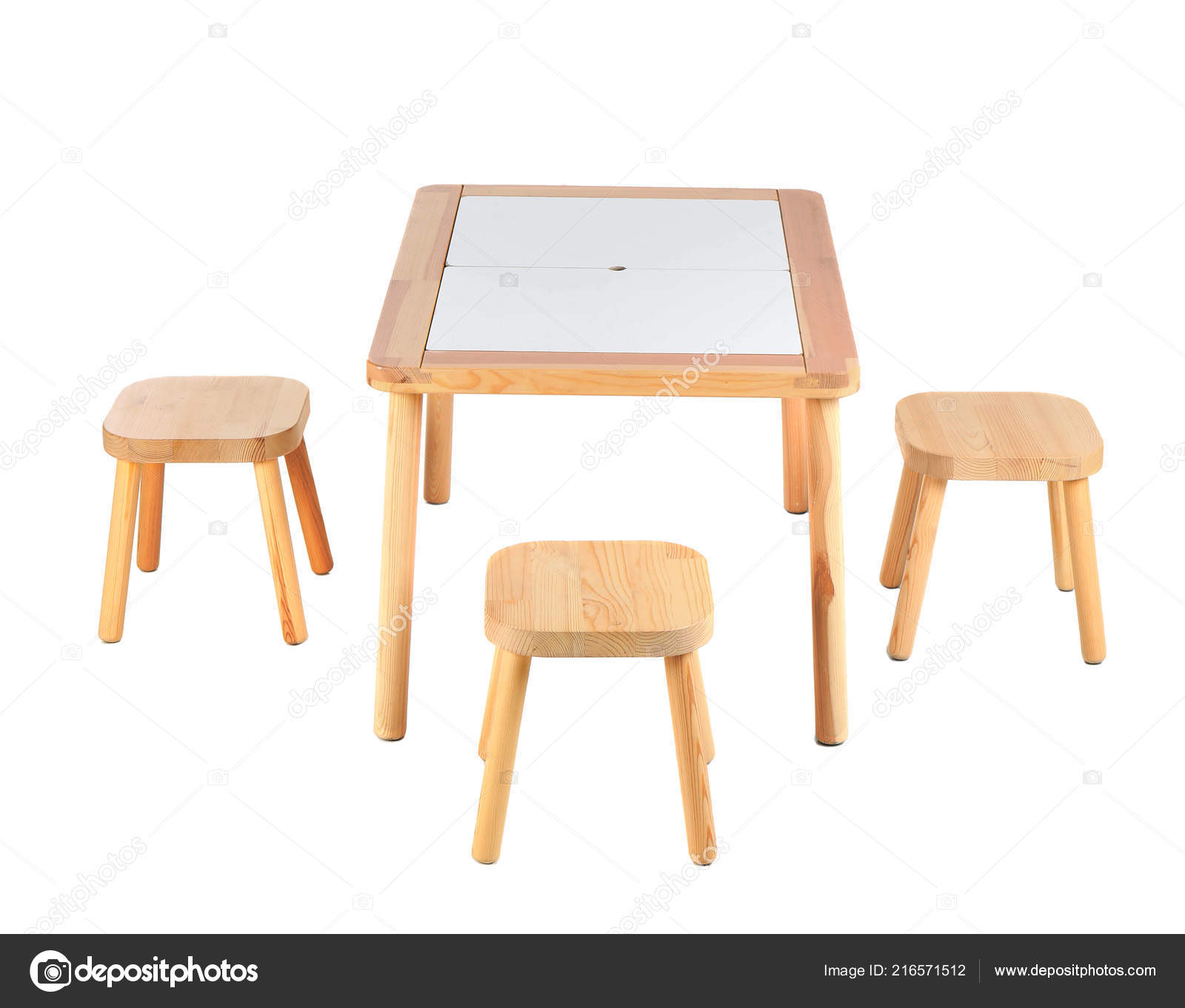 kids small table and chairs