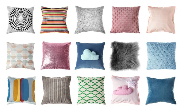 Conjunto Com Travesseiros Decorativos Sobre Fundo Branco — Fotografia de Stock