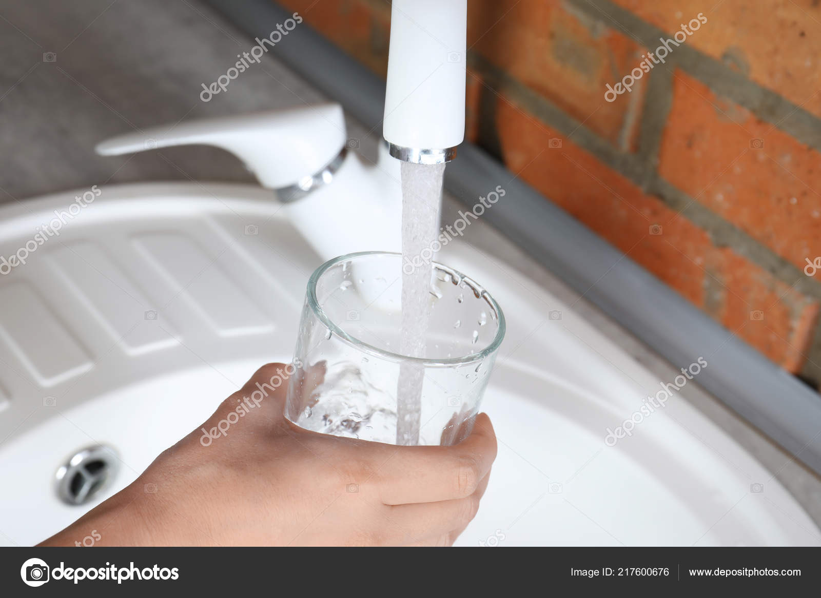 glass water faucet