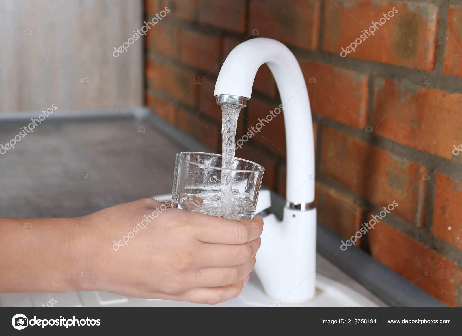 glass water faucet