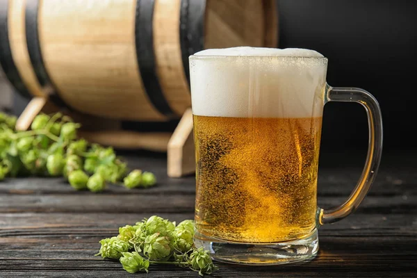 Composition Tasty Beer Fresh Green Hops Wooden Table Space Text — Stock Photo, Image