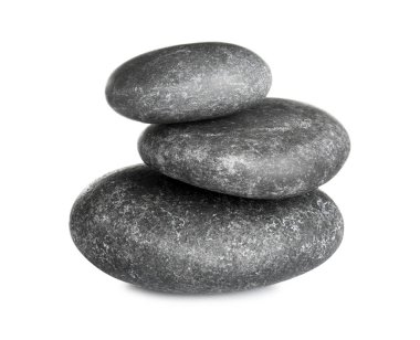 Zen spa taşlar beyaz zemin üzerine yığını