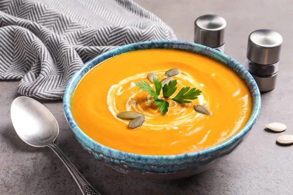 Bowl Tasty Pumpkin Soup Served Gray Table — Stock Photo, Image