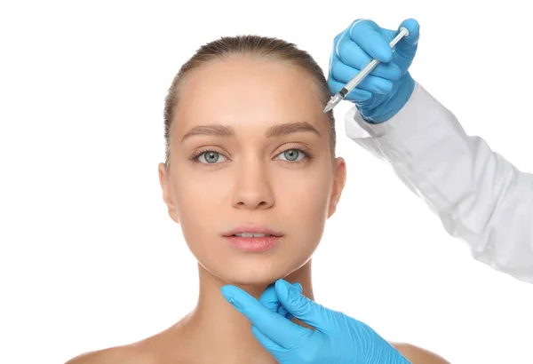 Jonge Vrouw Krijgen Gezicht Injectie Witte Achtergrond Cosmetische Chirurgie Concept — Stockfoto