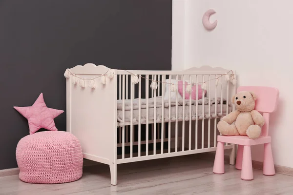 Stylish Baby Room Interior Comfortable Crib — Stock Photo, Image