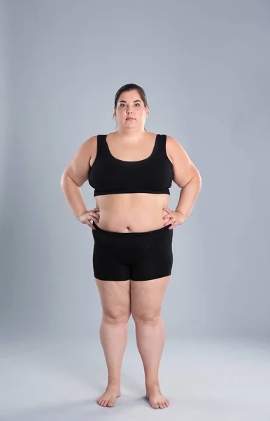 Overgewicht Vrouw Voor Gewichtsverlies Kleur Achtergrond — Stockfoto
