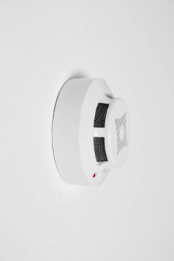 Tavanda asılı Modern alarm güvenlik sistemi