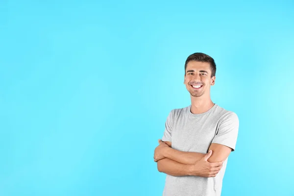 Portrait Handsome Young Man Smiling Color Background Space Text — Stock Photo, Image