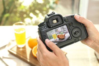 Suyu ve portakal, portre profesyonel fotoğraf ile kadın fotoğrafçı alarak resmi