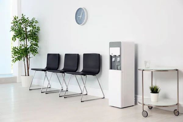 Refrigerador Agua Moderno Elegante Interior Oficina — Foto de Stock