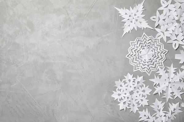 组成美丽的雪花和空间的文字背景 顶部视图 节日冬季设计 — 图库照片