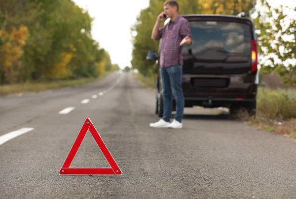 Emergency Stop Sign Driver Broken Car Road Auto Insurance — Stock Photo, Image