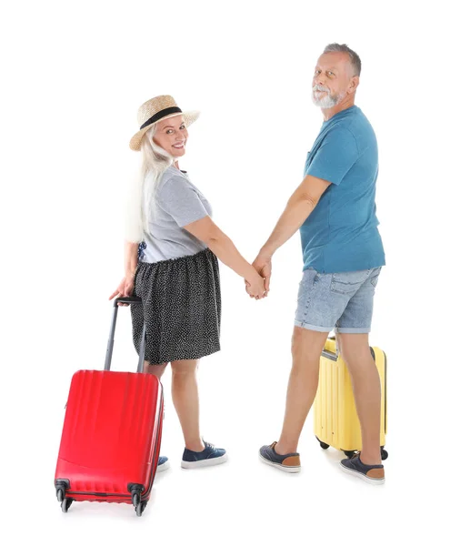 Casal Sénior Com Malas Perto Parede Colorida Viagem Férias — Fotografia de Stock