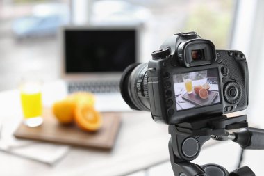 Gıda blog fotoğraf makinesi ekranında kapalı için resmi. Metin için yer