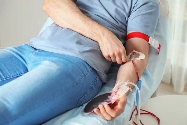 Homem Doando Sangue Para Salvar Vida Alguém Hospital — Fotografia de Stock