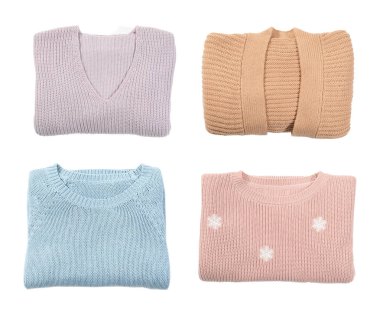 Beyaz arka plan üzerinde katlanmış sıcak kazak ayarla