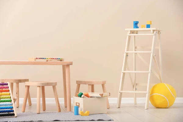 Стильний Інтер Дитячої Кімнати Іграшками Новими Меблями — стокове фото