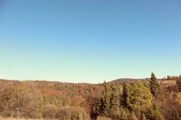 Paisaje Pintoresco Con Cielo Azul Sobre Montañas — Foto de Stock