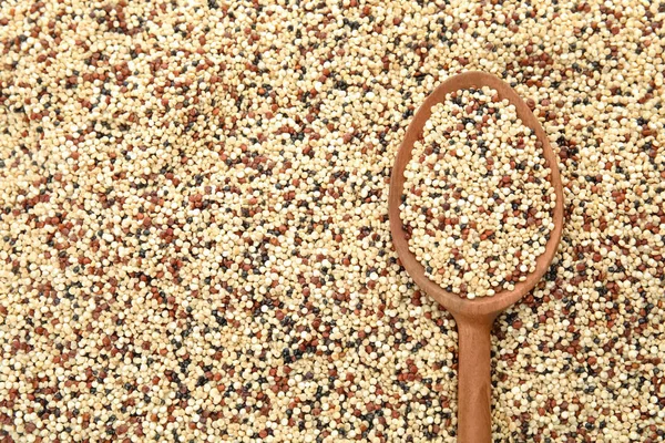 Quinoa Tohumları Kaşık Arka Plan Olarak Karışık Görünümü Top Metin — Stok fotoğraf