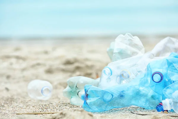 Gebruikte Plastic Flessen Strand Ruimte Voor Tekst Recycling Van Probleem — Stockfoto