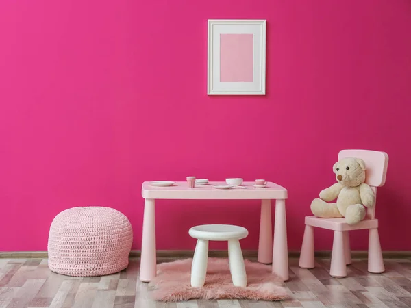 Interior Quarto Elegante Para Crianças Com Brinquedos Novos Móveis — Fotografia de Stock