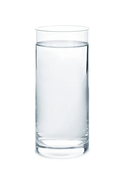 Vidro com água doce sobre fundo branco — Fotografia de Stock