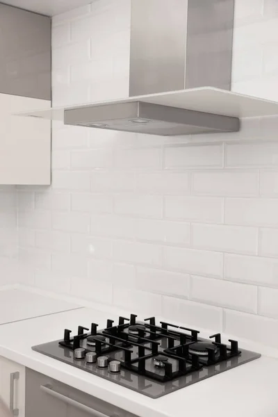 Modern Built Gas Cooktop Dan Knalpot Kap Dapur Ringan — Stok Foto