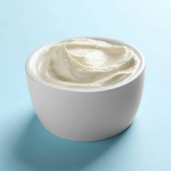 Bowl Tasty Cream Cheese Color Background — Stock Photo, Image