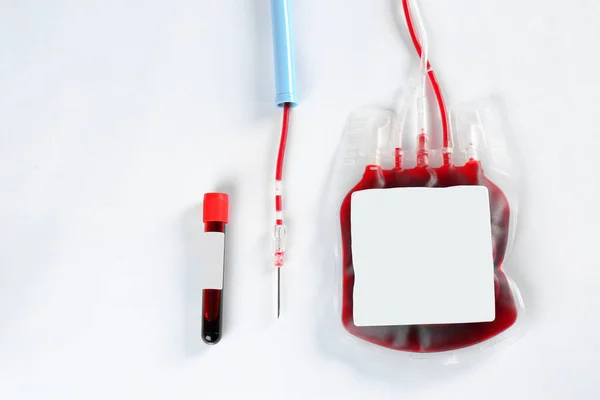 Envase Sanguíneo Para Transfusión Probeta Sobre Fondo Blanco Vista Superior — Foto de Stock