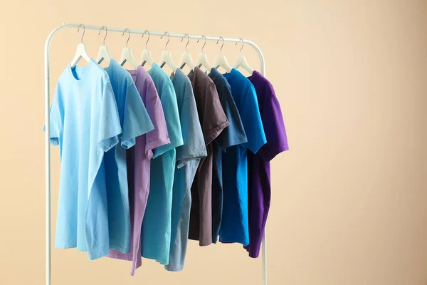 Men Clothes Hanging Wardrobe Rack Light Background — Stock Photo, Image