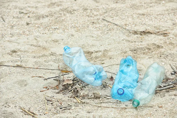 Gebrauchte Plastikflaschen Strand Platz Für Text Recycling Problem — Stockfoto