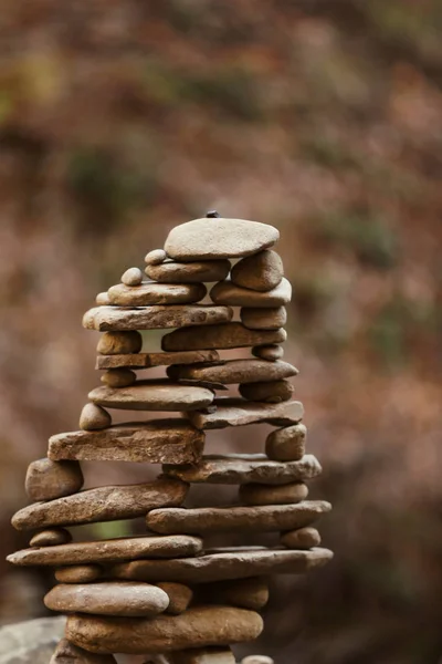 Torre Piedras Sobre Fondo Borroso Balance Vida — Foto de Stock