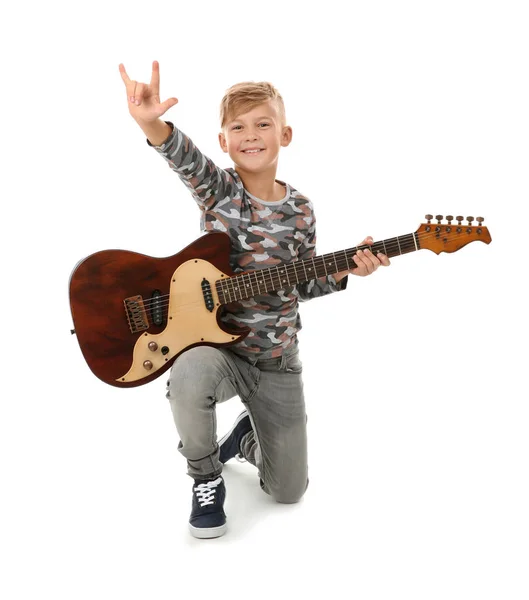 Schattige Kleine Jongen Met Gitaar Geïsoleerd Wit — Stockfoto