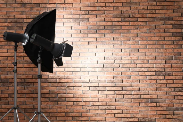 Professionelle Beleuchtungstechnik Wandnähe Fotostudio Raum Für Text — Stockfoto