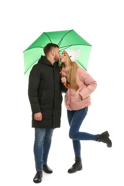 Portrait Complet Beau Couple Avec Parapluie Isolé Sur Blanc — Photo