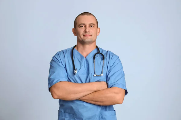 Portrét Zdravotnický Asistent Stetoskop Barvu Pozadí — Stock fotografie