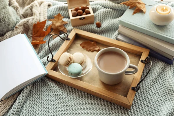 Tray Breakfast Stack Books Knitted Plaid — Stock Photo, Image