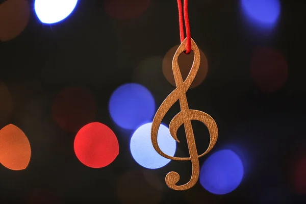 Drewniane Wiolinowy Przeciwko Niewyraźne Lights Muzyka Świąteczna — Zdjęcie stockowe