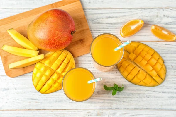 Tasty Mango Drink Fresh Fruits Wooden Table Top View — Stock Photo, Image